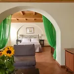 Couette-café Il Monastero 4*