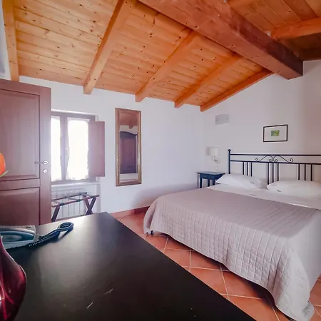 Locanda Il Monastero Bed & Breakfast Ortonovo